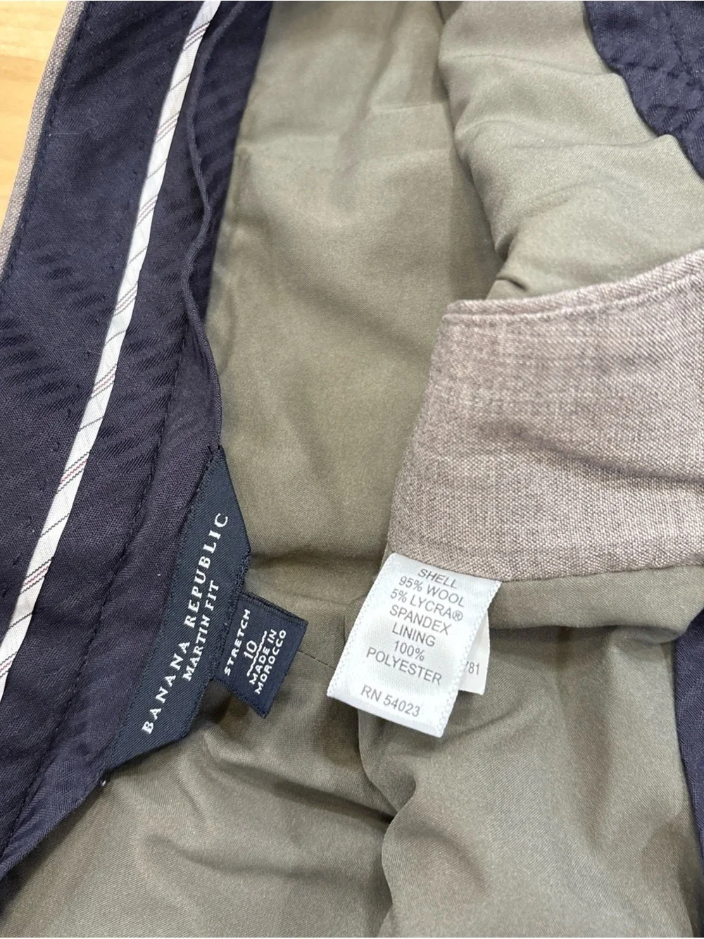 Banana Republic Martin Fit Pants Womens 10 Brown Pleated Preppy Formal